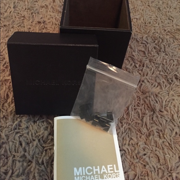 Michael kors black watch - Picture 6 of 7